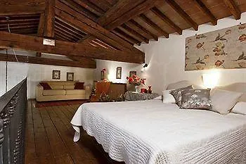 Palazzo Uguccioni Apartments Florence