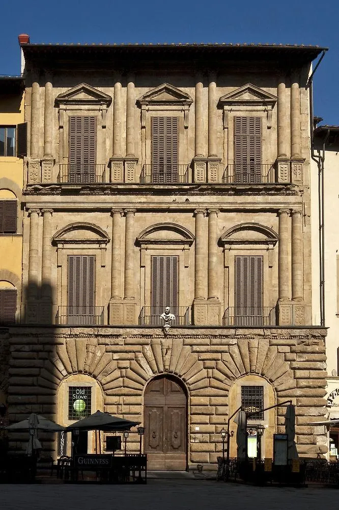 Palazzo Uguccioni Apartments Florencia