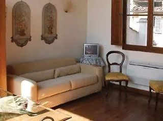 Palazzo Uguccioni Apartments Florencia