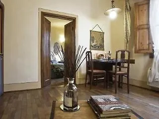 Palazzo Uguccioni Apartments Florencia