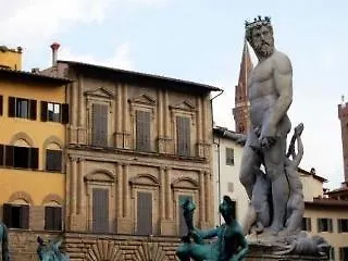 Palazzo Uguccioni Apartments Florencia Italia