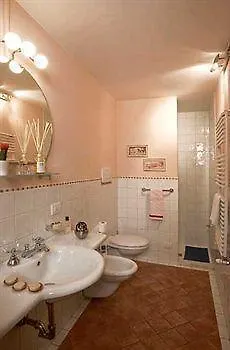 Palazzo Uguccioni Apartments Florencia