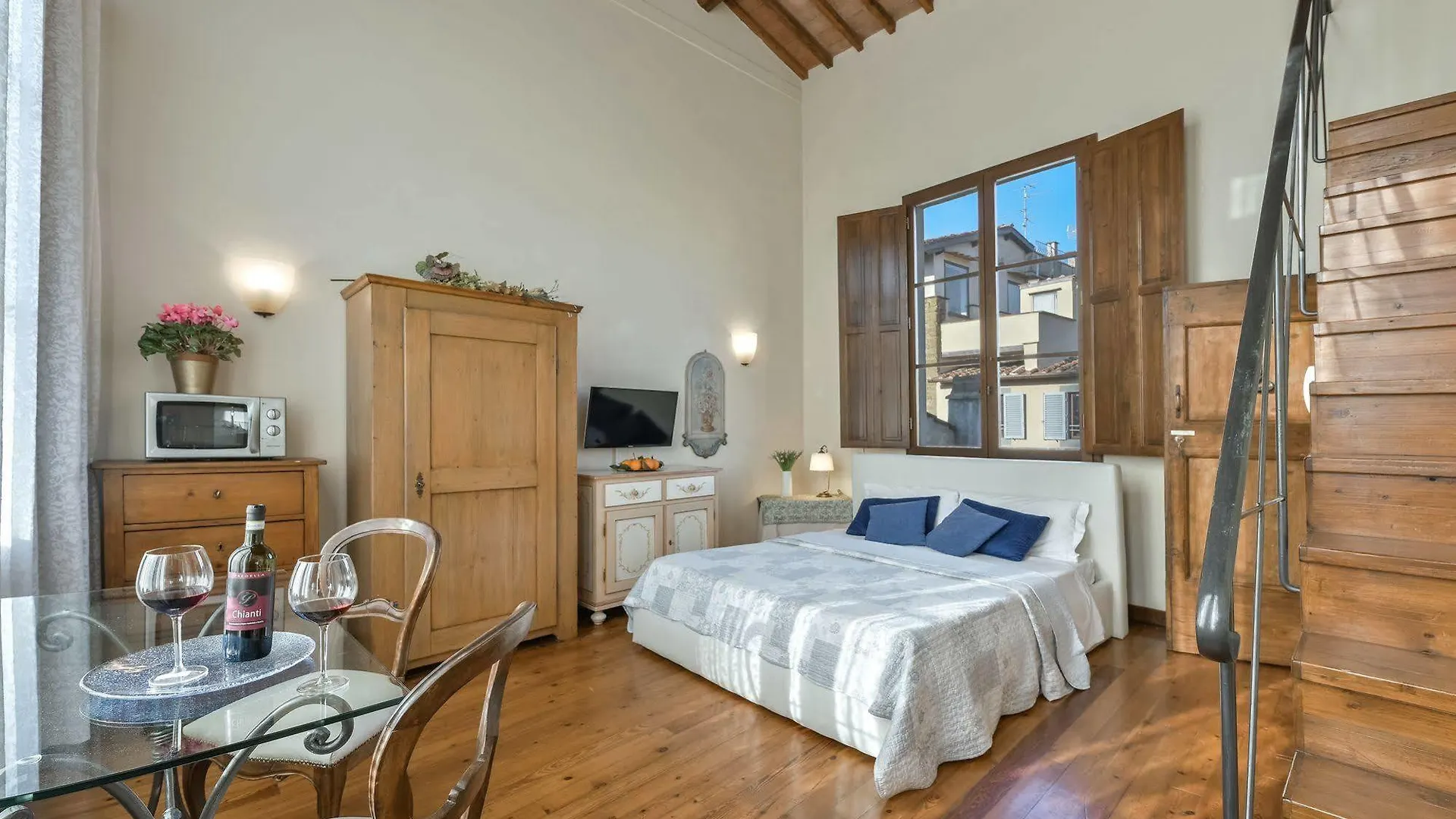Palazzo Uguccioni Apartments Florencia 0*,  Italia