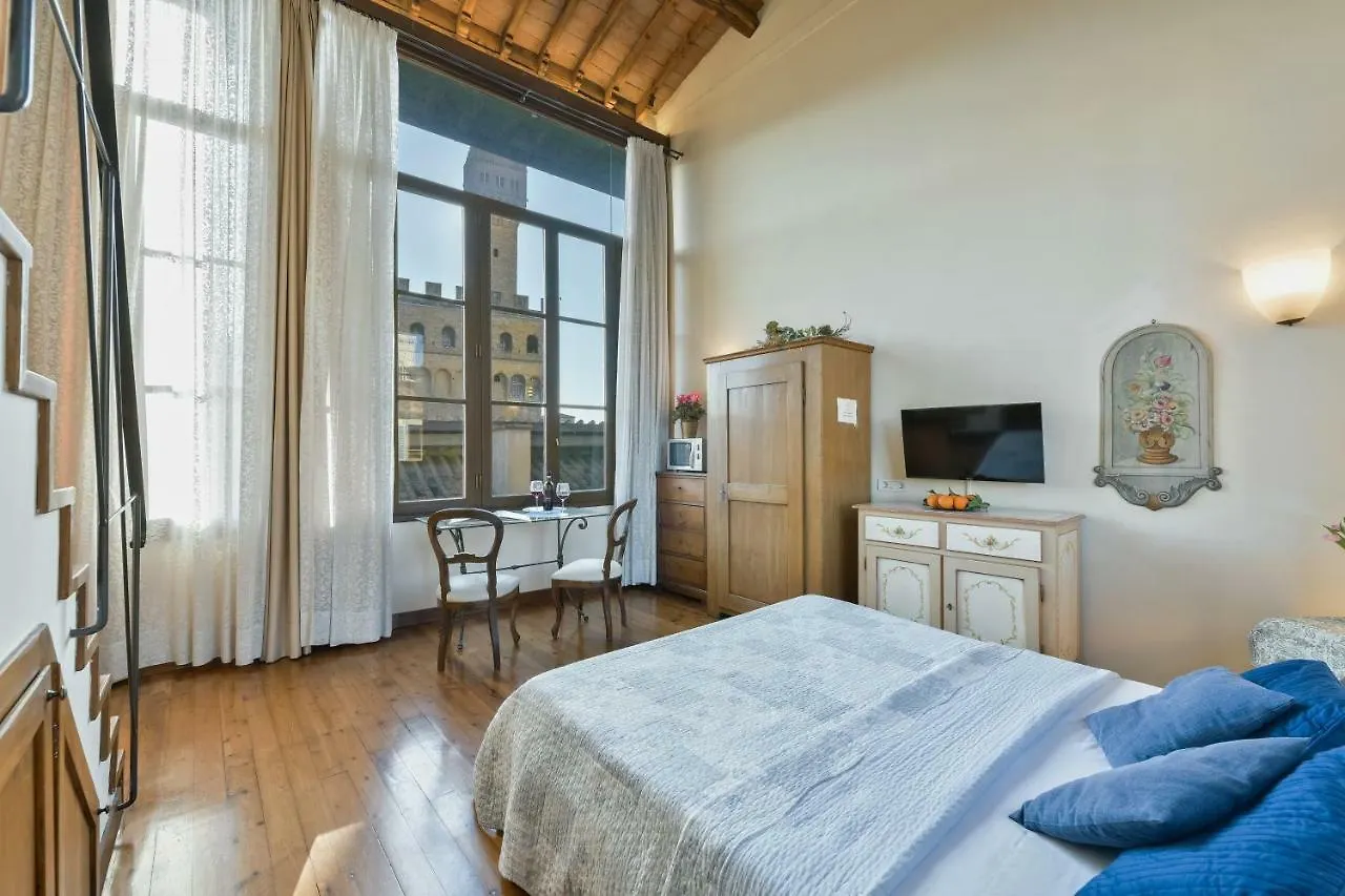 Palazzo Uguccioni Apartments Florencia 0*,  Italia
